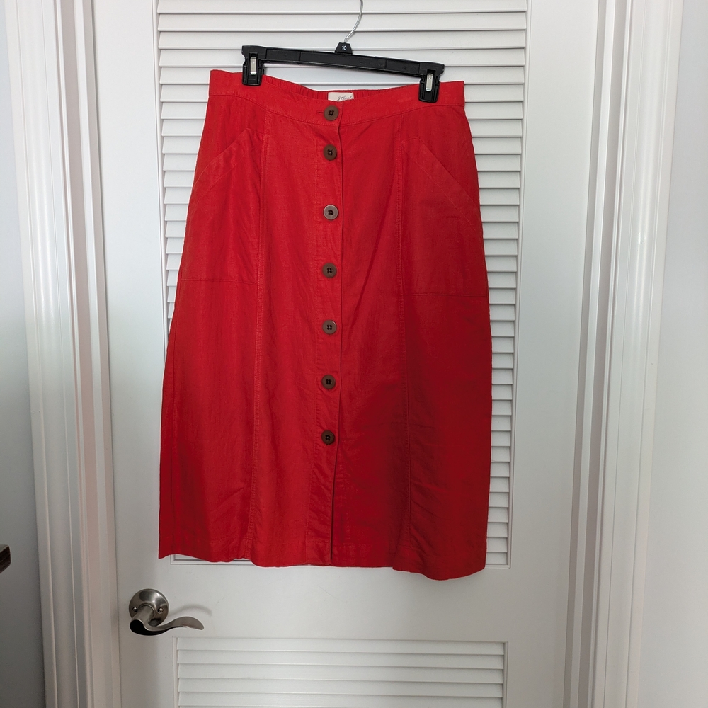 Universal Thread A-Line Red Skirt with Buttons Front Pockets Size Medium